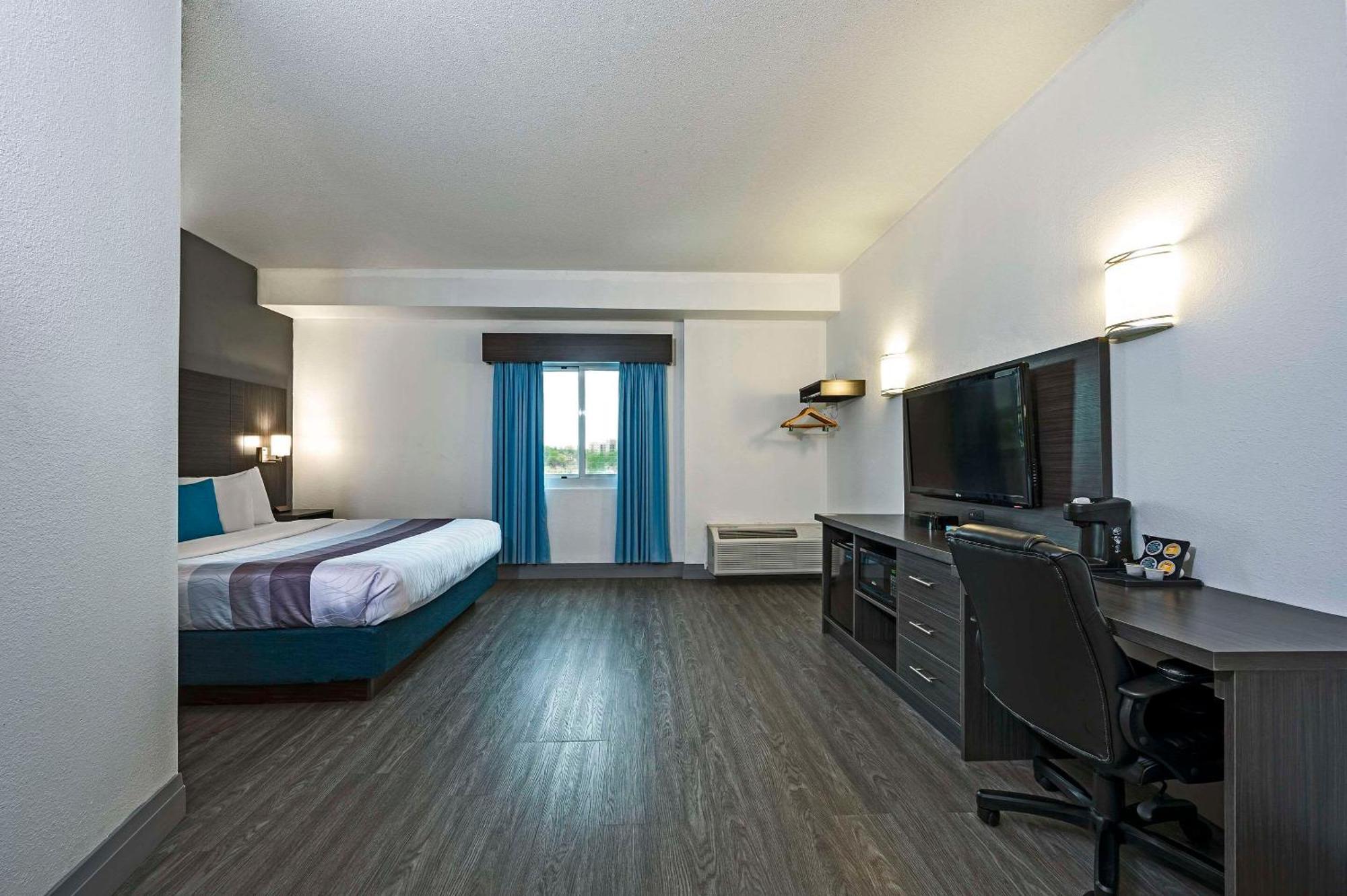 Hotel Comfort 4*
